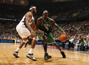 关于CBA季后赛战况：切尔西防线稳固，武汉三镇进攻受阻，德约科维奇成最佳的信息